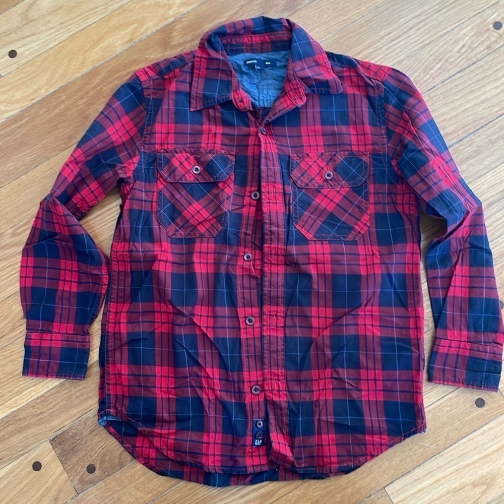 GAP Kids Boy M Red Plaid Navy Blue Button Down Long Sleeve Shirt Pockets Cotton